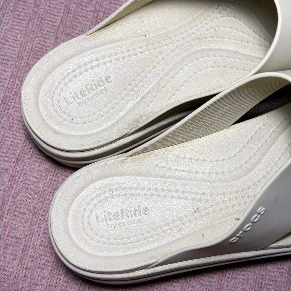 CROCS Lite Ride Brooklyn Bone Women's‎ wedge Sandals Sz 9